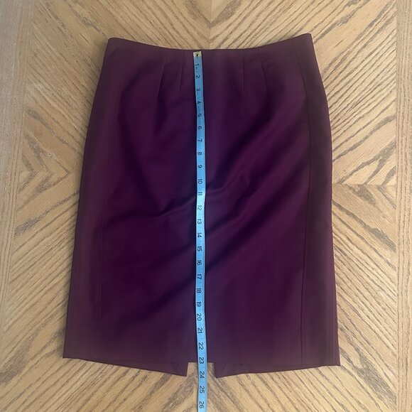 White House Black Market Perfect Form Purple Stretch Pencil Skirt Lined Size 10 - Picture 5 of 11